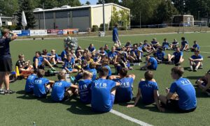 Mehr über den Artikel erfahren Fußballübernachtungscamp mit 60 Kids erfolgreich